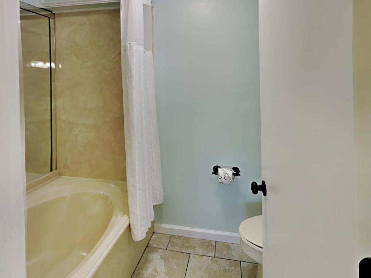 Apartment Edgewater 1808 *